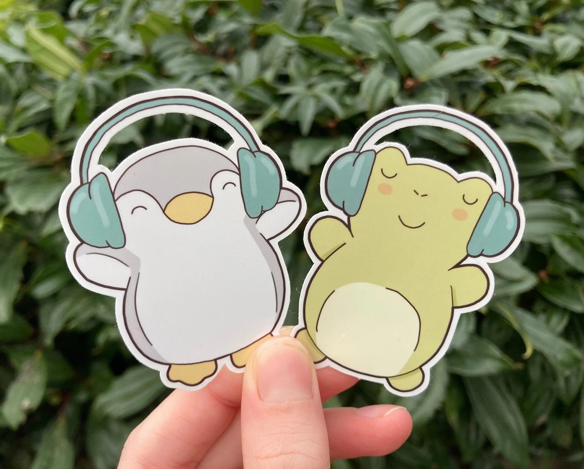Frog and penguin with headphones stickers - Neurodiversetea