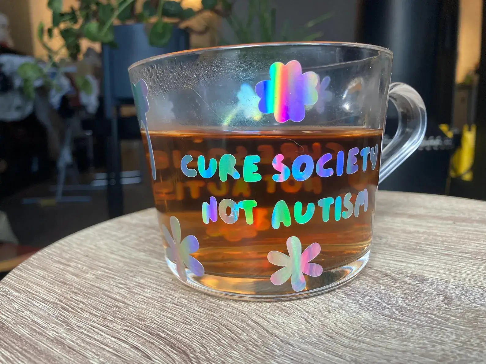 "Cure society, not autism" mug - Neurodiversetea