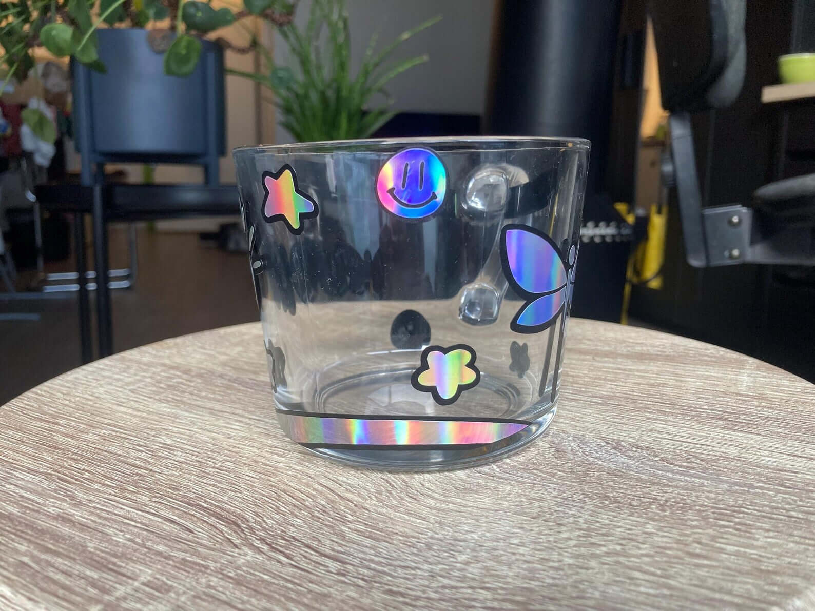 Holographic AuDHD glass mug - Neurodiversetea