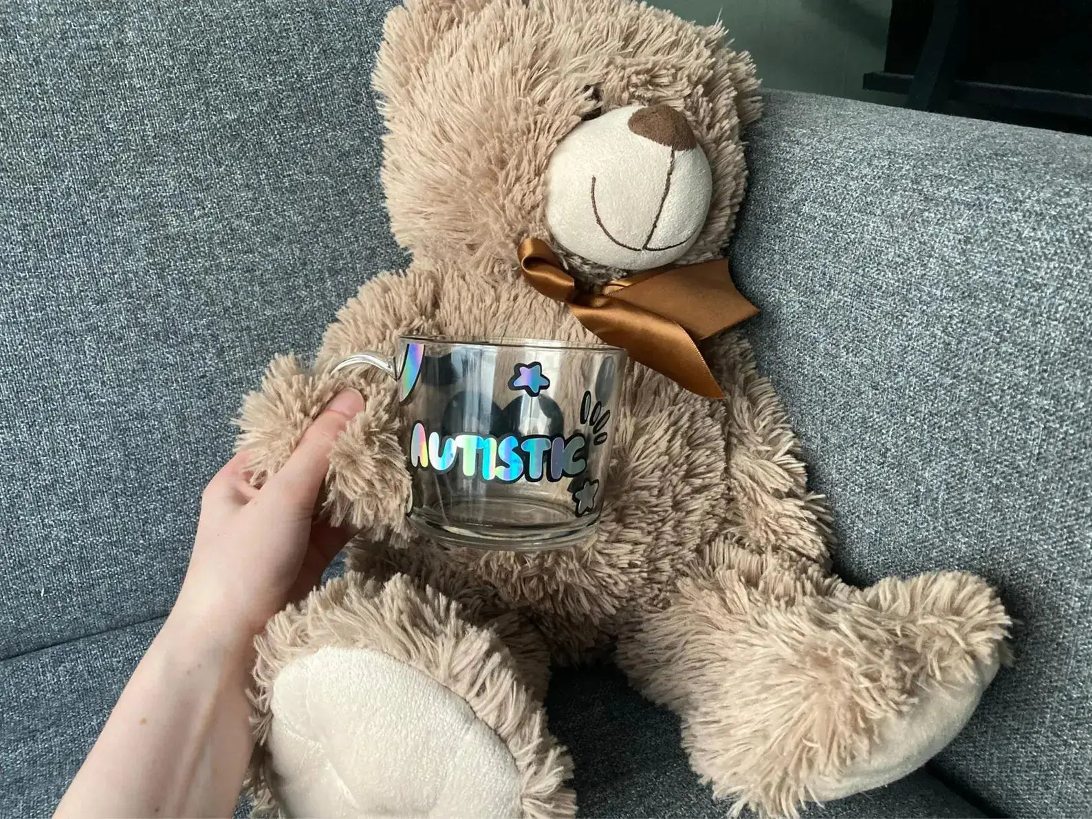 Holographic autism glass mug - Neurodiversetea