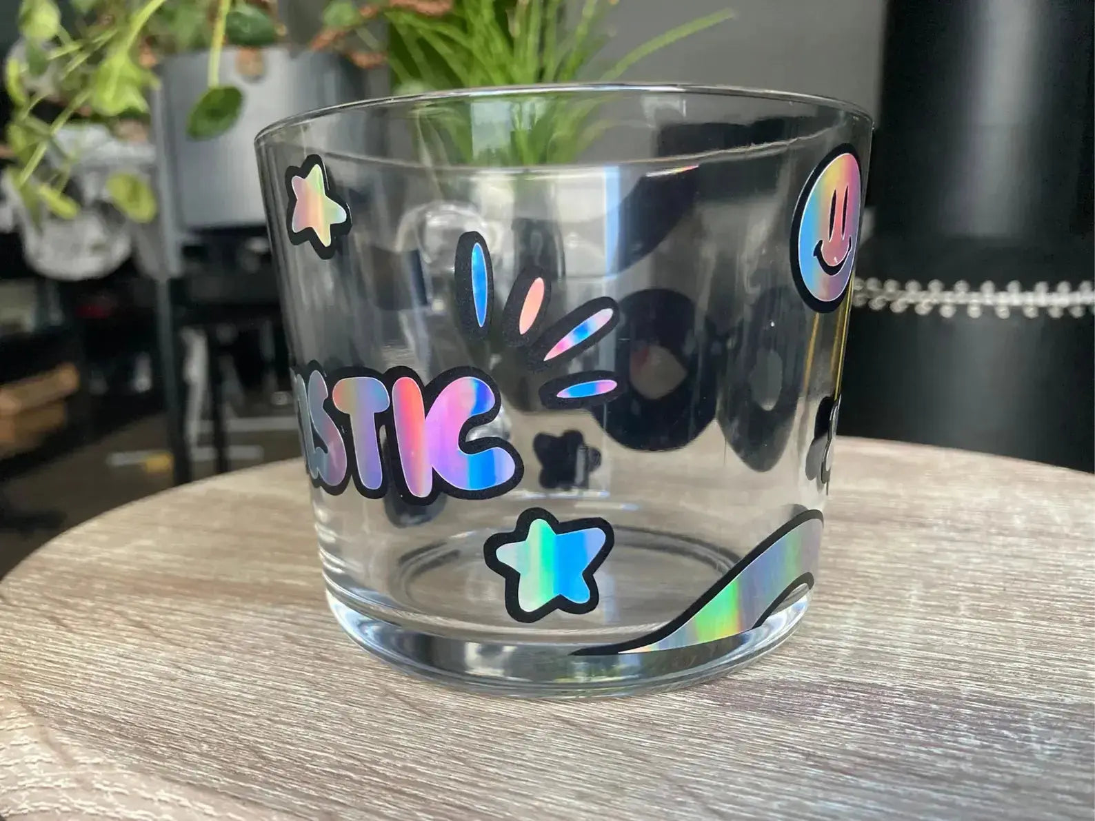 Holographic autism glass mug - Neurodiversetea