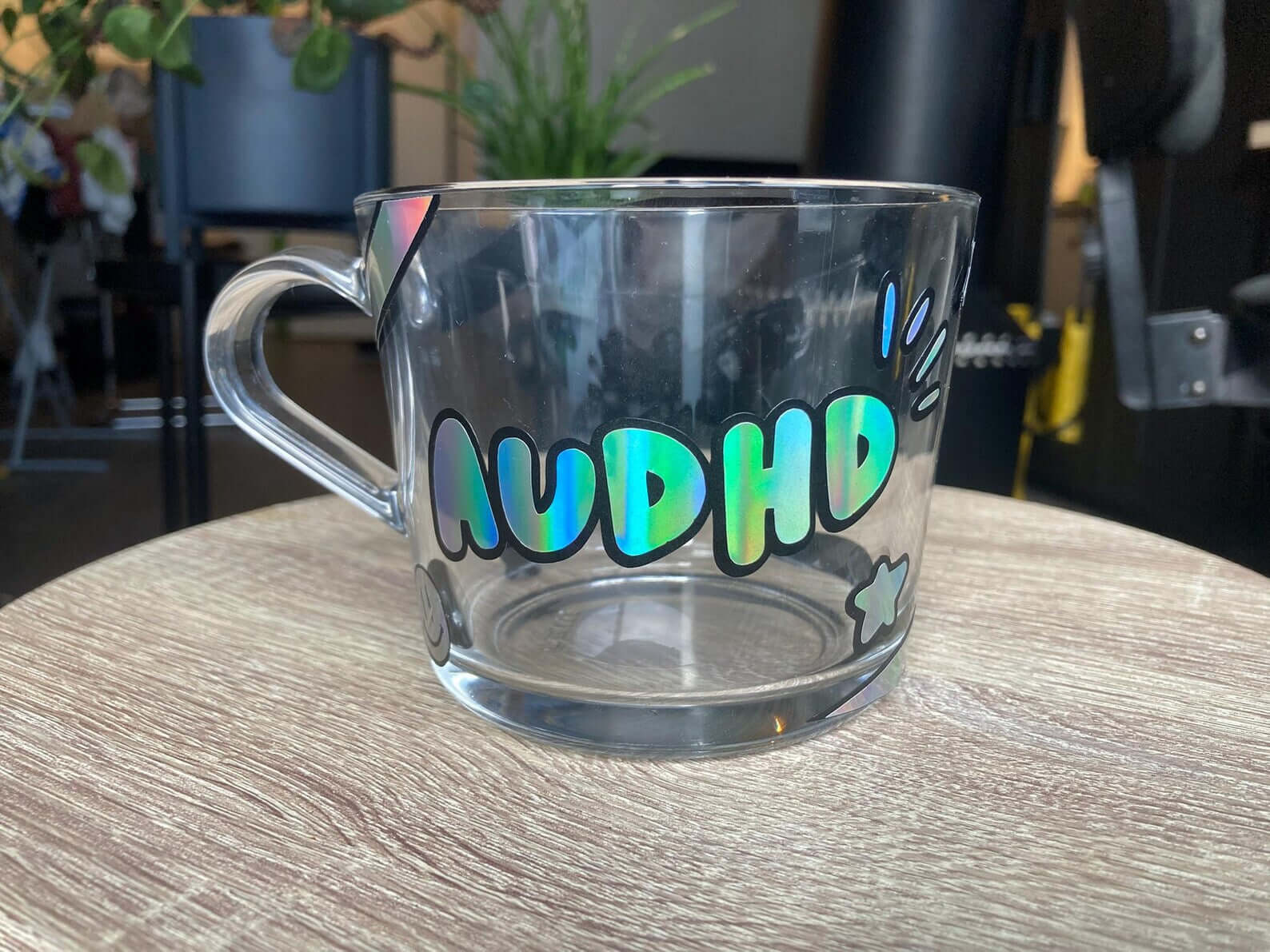 Holographic AuDHD glass mug - Neurodiversetea
