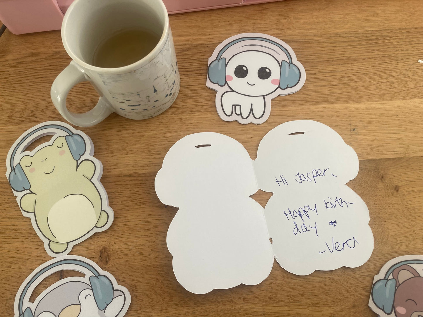 Postcard animals with headphones